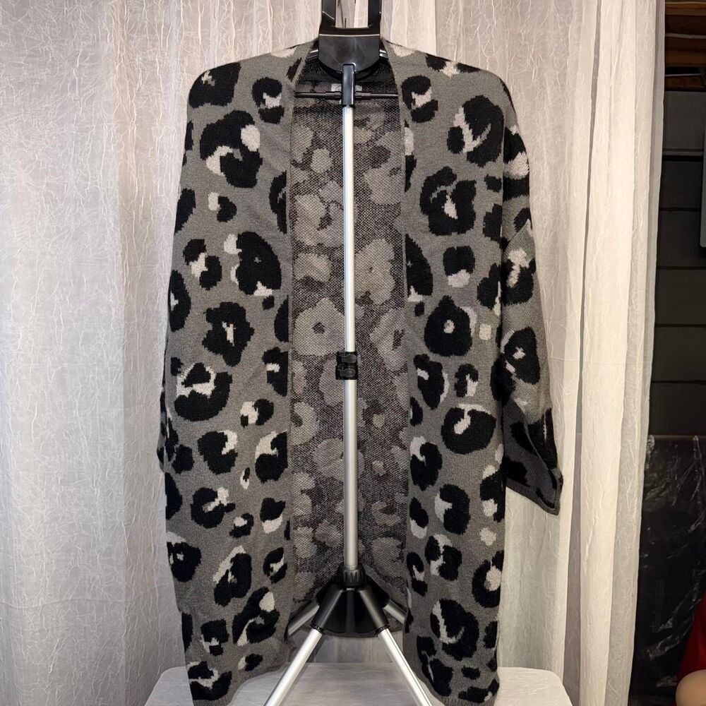 Mud Pie Leopard Print Open Front Cardigan One Size Gray Black Oversized Sweater